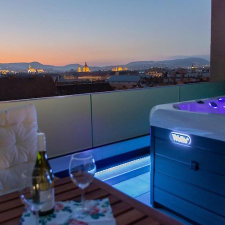 شقة Centropolitan Penthouse #Jacuzzi #Freeparking بودابست المظهر الخارجي الصورة
