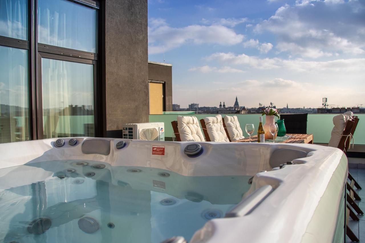 شقة Centropolitan Penthouse #Jacuzzi #Freeparking بودابست المظهر الخارجي الصورة